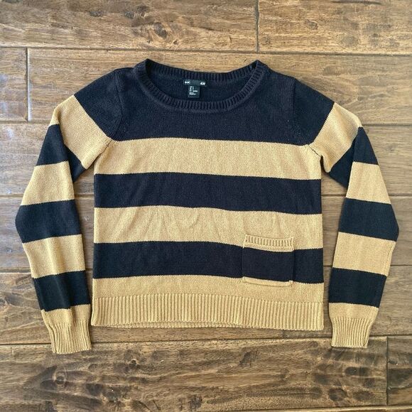 H&M Black Brown Stripe Sweater Women’s Small Cropped Classic Preppy Fall - Picture 1 of 7